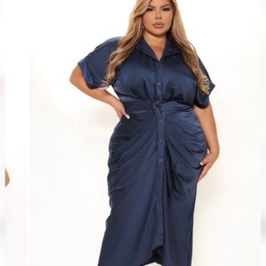 FASHION NOVA  2X Navy wrap dress. New w/ tags. Ruched style with tie at waist.